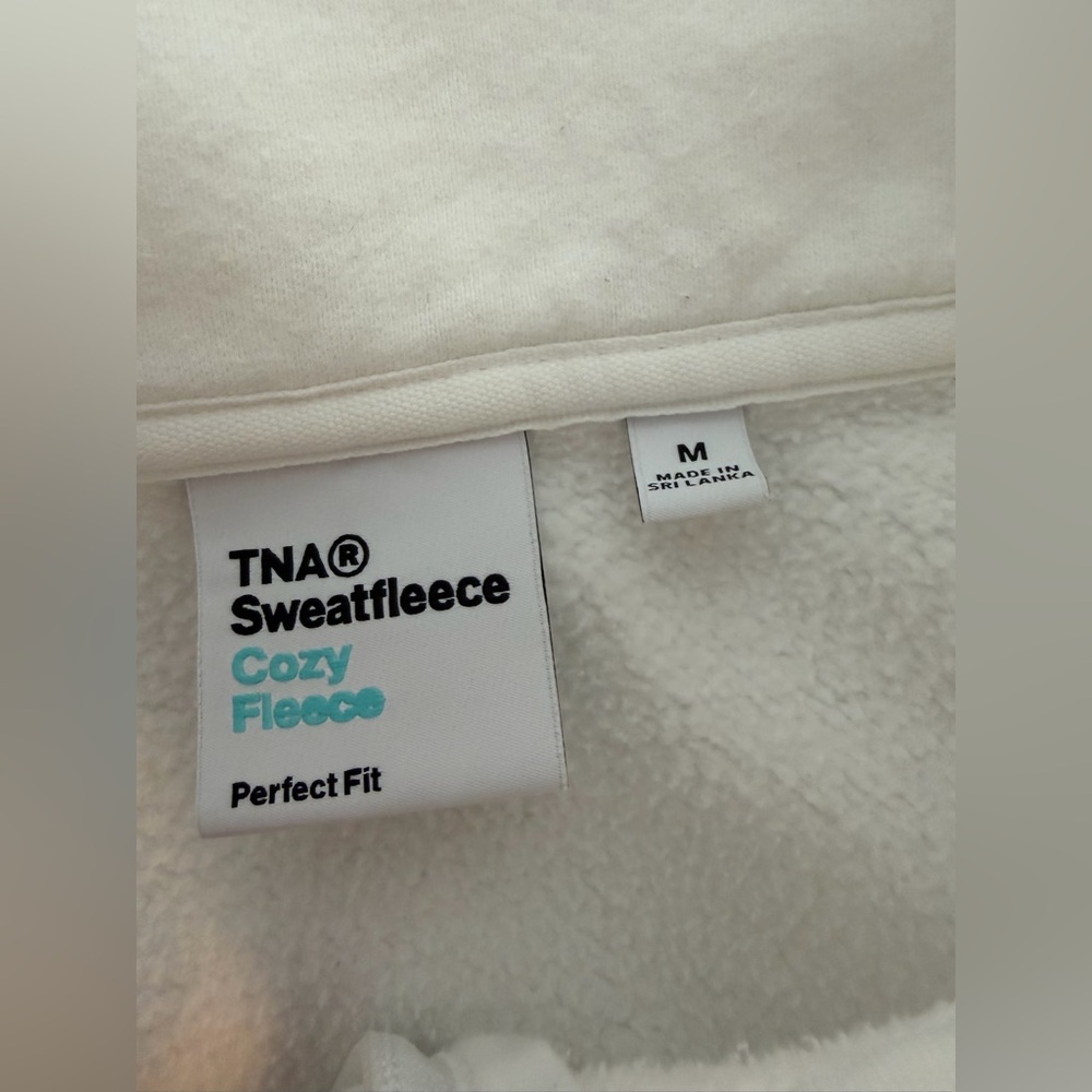 Aritzia TNA 🩵 Cozy Fleece Perfect Fit 1/4 Zip Cropped Sweatshirt – Medium - Picture 5 of 7